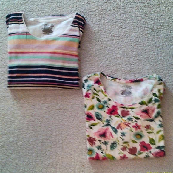Time and Tru Tops - Tshirt bundle